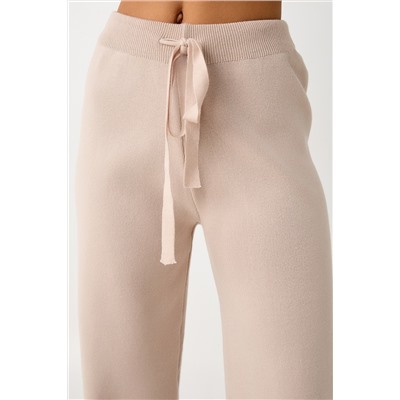 Костюм вязаный теплый с брюками и кофтой #1