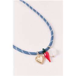 Collar cuentas chili, corazón y flor