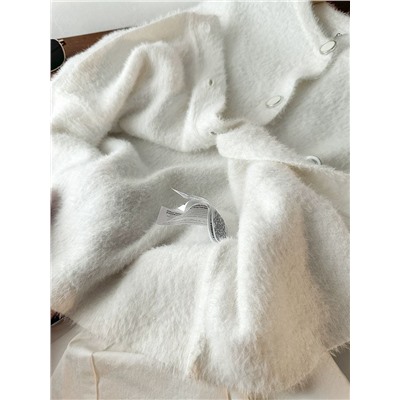 Женский пушистый кардиган