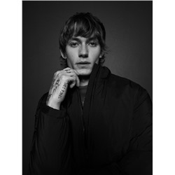 Куртка с воротником-стойкой