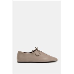 LEATHER LACE-UP FLAT SHOES