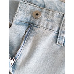 Укороченные джинсы c декоративной стиркой из эластичного плотного денима