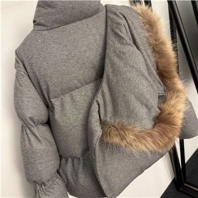 Новый теплый костюм-тройка с теплой курткой со съемным капюшоном с мехом  LOEW*E