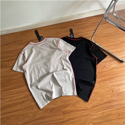 Футболка с вышитым логотипом на груди  2 цвета