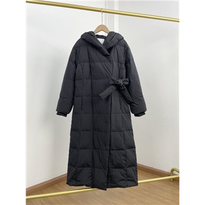 Женская теплая куртка-пуховик с капюшоном  Iv*o Nikkol*o