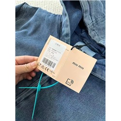 Демисезонная джинсовая куртка бомбер с капюшоном  Mi*u Mi*u  Унисекс модель