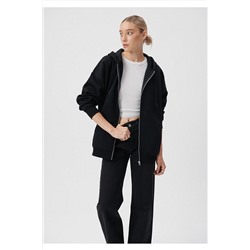 Mavi Kapüşonlu Fermuarlı Siyah Sweatshirt 1610221-900