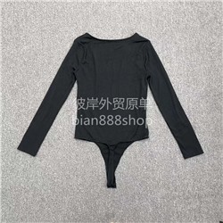 Однотонное боди в рубчик с длинными рукавами. ASTR  Материал: полиэстер Размер: бежевый - S, черный - L