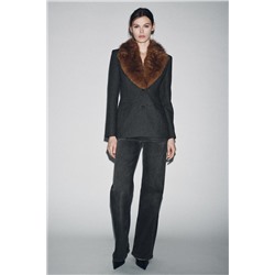 BLAZER ENTALLADA CUELLO EFECTO PELO ZW COLLECTION