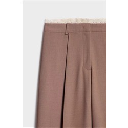 Приталенный джемпер с кружевом и широкие брюки   ЛАЙ*М