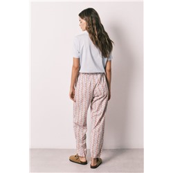 Pantalón carrot 100% algodón estampado flores