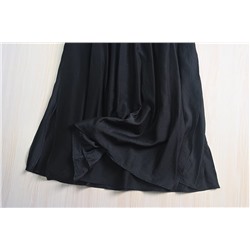 Элегантное двуслойное струящееся платье без рукавов с воротником-стойкой и длинными лентами ссзади. CO*S