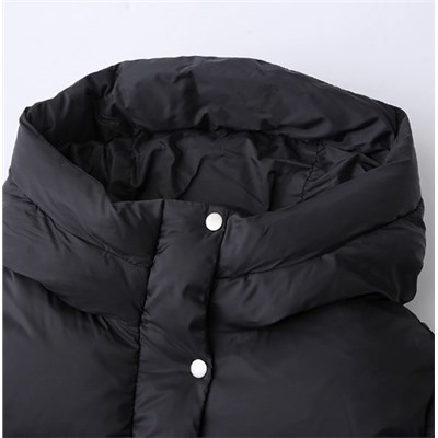 Женская куртка с съемными рукавами