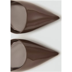 Zapato tacón asimétrico charol