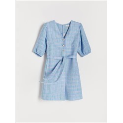 Kleid aus Strukturstoff