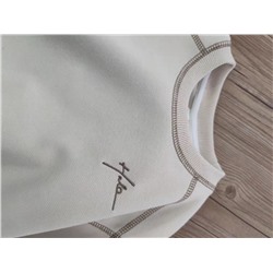 Стильные детские свитшоты для мальчиков  Плотный трикотаж-пике, декор ввиде вышивки и отсрочки по швам