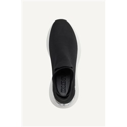 ZHAVIA SLIP ON SNEAKER