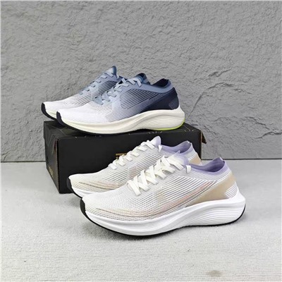 Лёгкие беговые кроссовки  ОЙШ*О