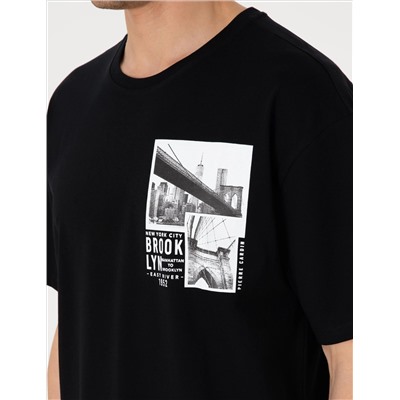 Siyah Comfort Fit Bisiklet Yaka Tişört
