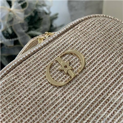 Красивая нарядная косметичка в брендовой подарочной коробке ДИО*Р