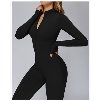 Комбинезон с начесом внутри для занятий спортом на открытом воздухе