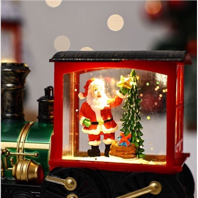 Ещё есть такие милейшие поровозики тоже с эффектом снежка