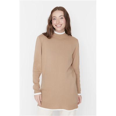 TRENDYOL MODEST Bej Dik Yaka Manşet Detaylı Triko Kazak TCTAW23KZ00087
