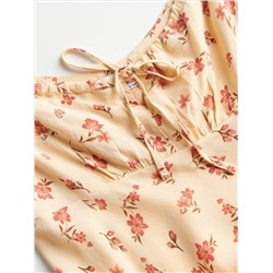 Kleid mit hohem Viskoseanteil