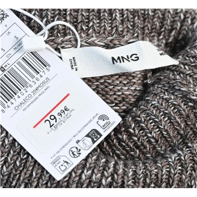 Вязаный жилет-пуловер с отворотами  МАНГ*О