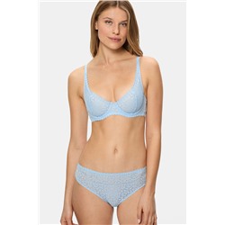 Braga clásica de encaje