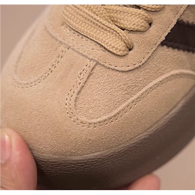 Осенние утепленные кроссовки для девочек. Тренд 2026