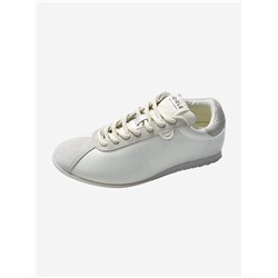 Женские матовые кожаные кроссовки  с круглым носом