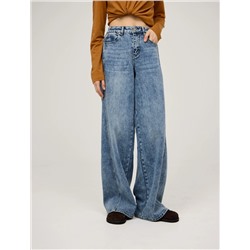 Джинсы с переведенными швами