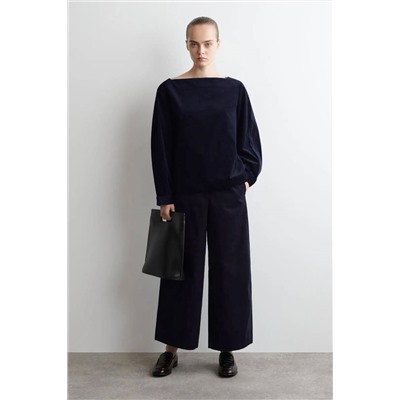 Женская цельная рубашка из тонкого вельвета с вырезом-лодочкой КО*С