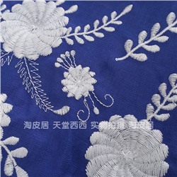 Женское льняное платье с вышивкой  ZAR*A