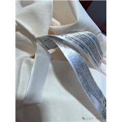 Женская блузка с кружевными рукавами  Прямой свободный стиль, спущенное плечо  Mang*o