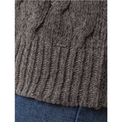 Джемпер крупной вязки из уютной пряжи с ангорой и мохером