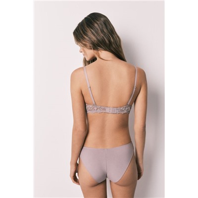 Braga clásica modal y encaje beige