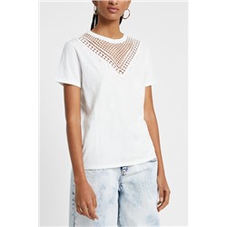 Camiseta bordado pico frontal
