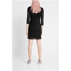 Vestido ajustado manga 3/4