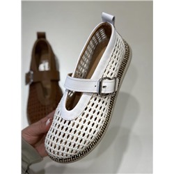 Туфли молочный