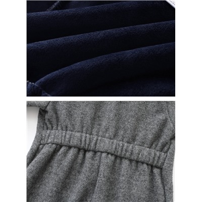 Комбезик, просто любовь, очень крутой, внешне схоже на шерсть, внутри утеплитель тонки,  теплая весна/ осень.