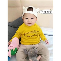 Детский костюм  очень приятный, мягкий