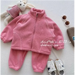 Плюшевый костюм для малышей