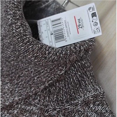 Вязаный жилет-пуловер с отворотами  МАНГ*О