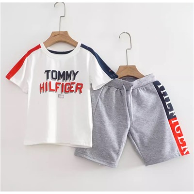 Хлопковый костюм для мальчиков на лето