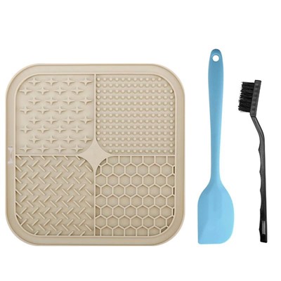 Коврик для лизания. В наборе лопаточка и щетка для чистки коврика