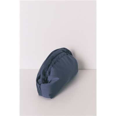 Neceser azul satén cierre sobre