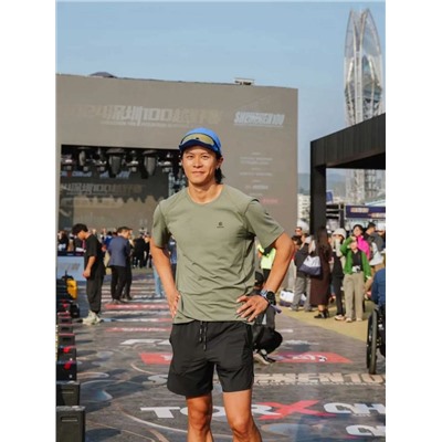 Мужская спортивная футболка   3 цвета