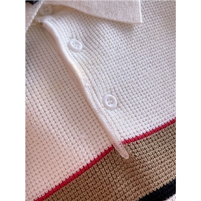 Осеннее зимний свитер поло  Burberr*y